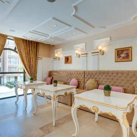 Apartmanhotel Dawn Park Deluxe 4*