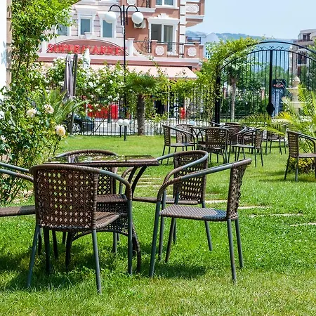Dawn Park Deluxe Appart hôtel Slantchev Briag