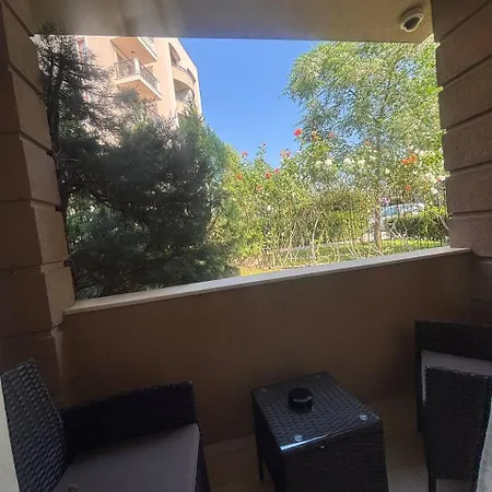 Dawn Park Deluxe Appart hôtel Slantchev Briag