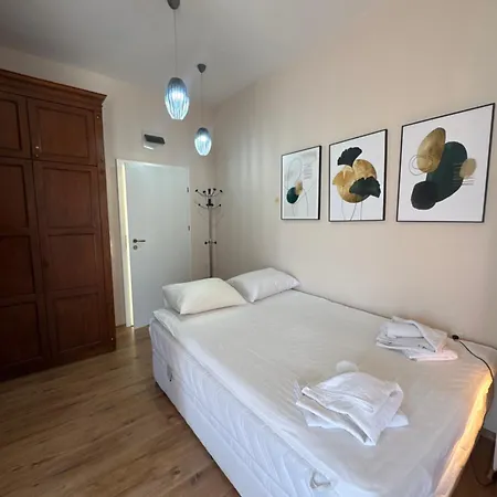 Dawn Park Deluxe Apartmanhotel Napospart